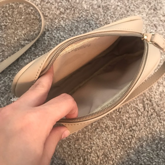 Purse - Picture 2 of 2